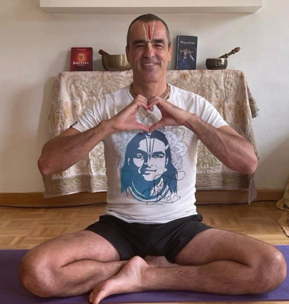 e5611f51-df3c-48c5-aada-73d7886d5d96